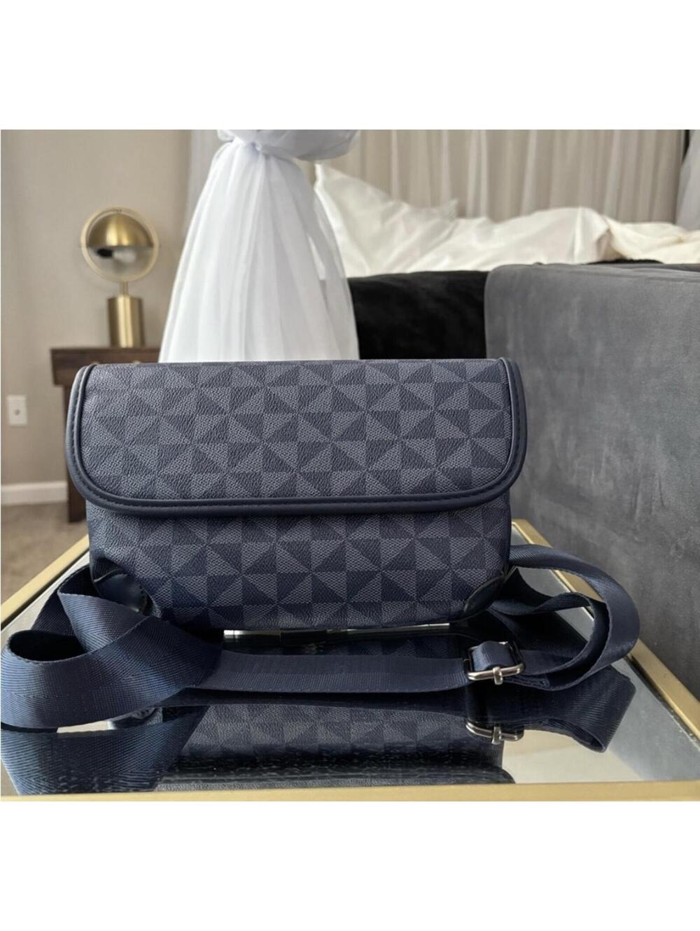 ( Boutique) Elegant Navy Blue Crossbody Bag